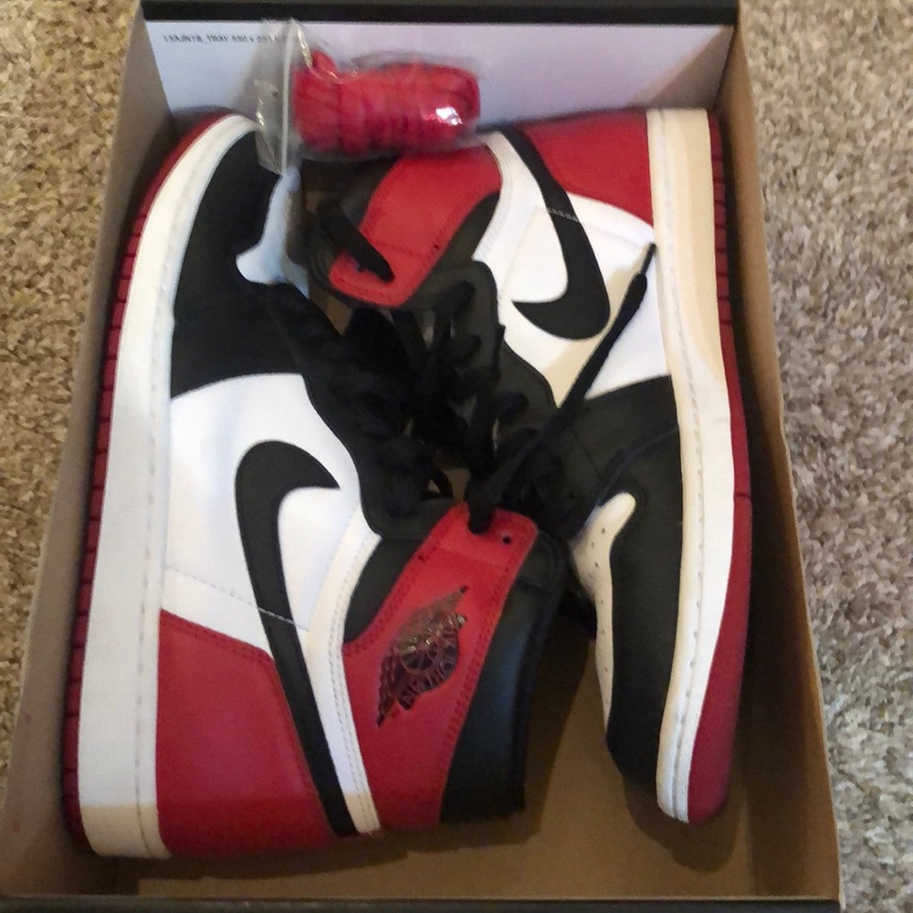 Air Jordan 1s, Black Toe